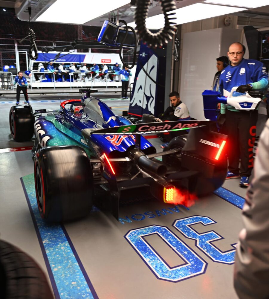 liam_lawson_f1_driver_united_states_las_vegas_november_21_23_redbull_13